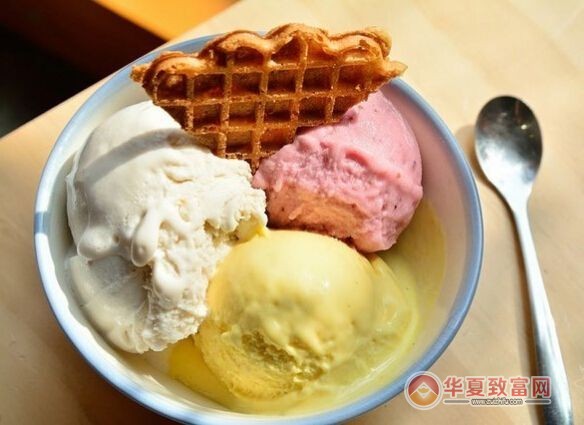 吉拉朵冰淇淋加盟